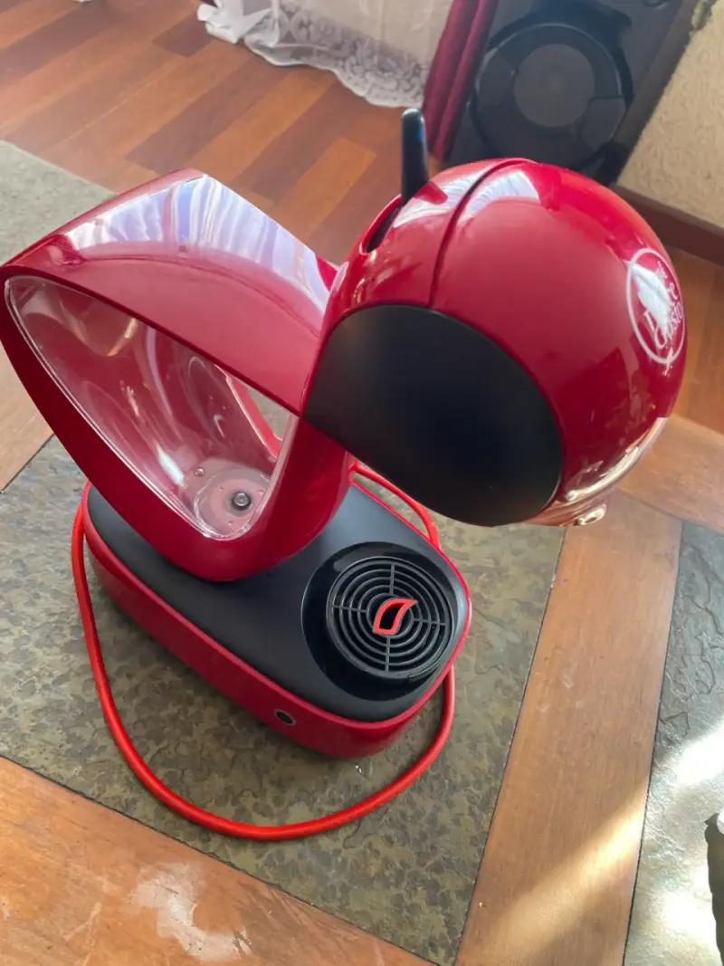 Cafetera Nescafé Dolce Gusto Roja - 3