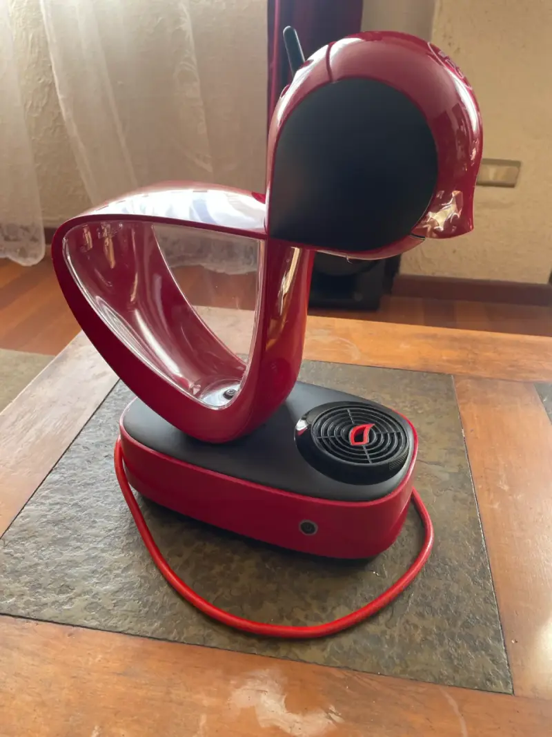 Cafetera Nescafé Dolce Gusto Roja - 4