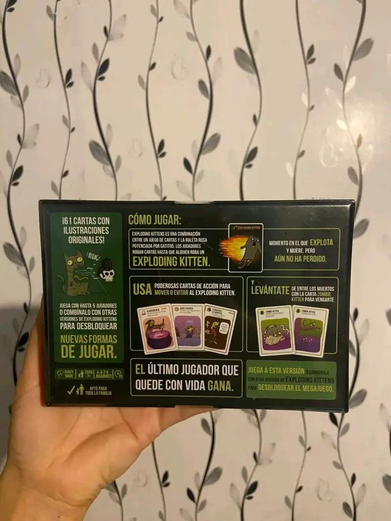 Juego de cartas Zombie Kittens para fiestas - 2