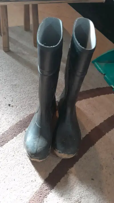 Botas de goma negras para lluvia - miniatura 1