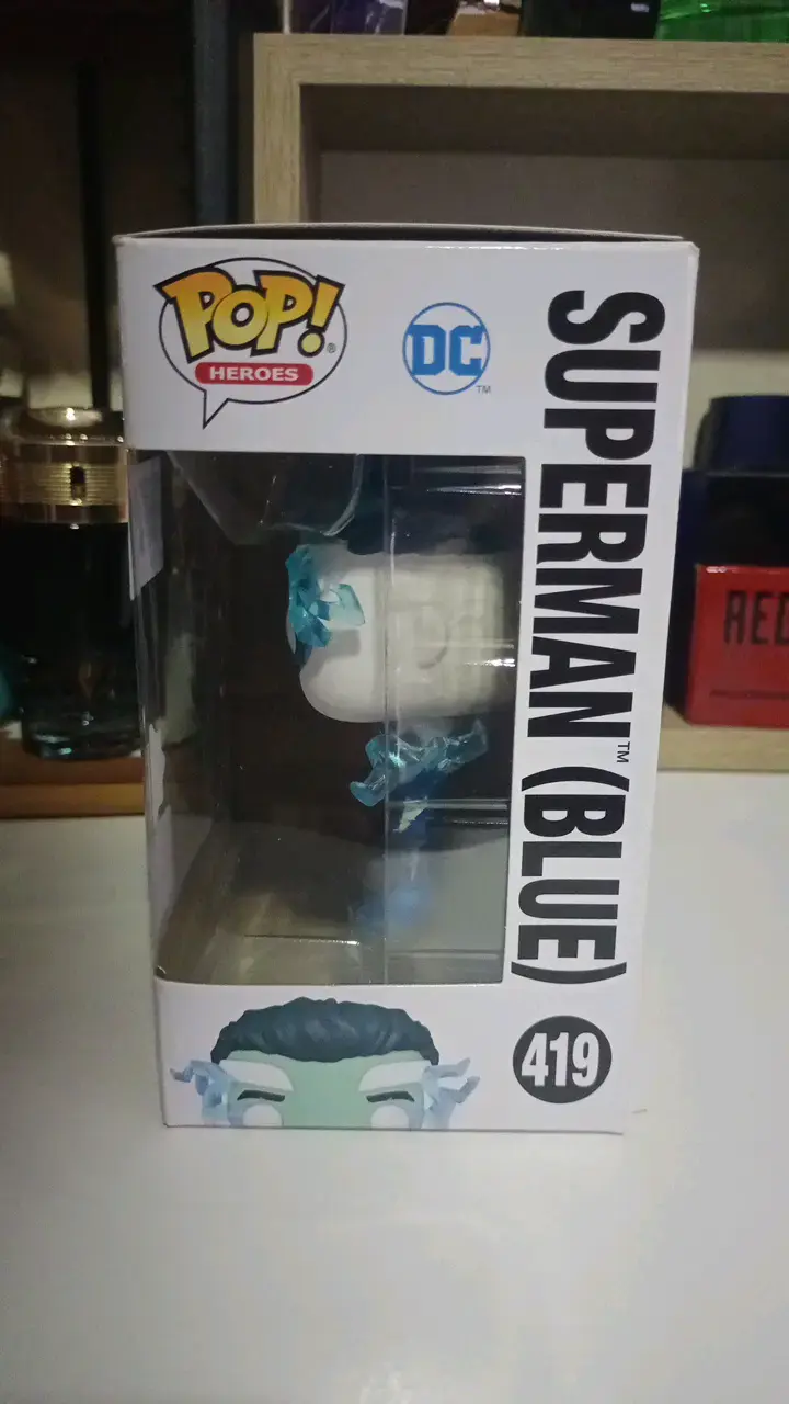 Funko Pop Superman Blue Edición Limitada - 2