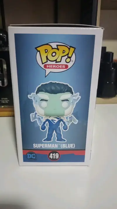 Funko Pop Superman Blue Edición Limitada - miniatura 4