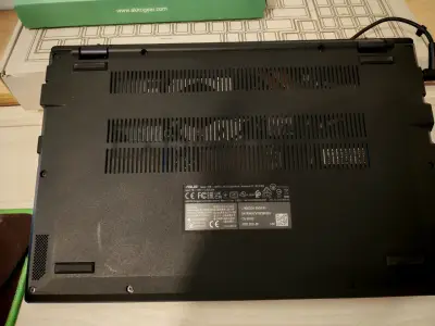 Laptop ASUS ExpertBook con múltiples puertos - miniatura 2