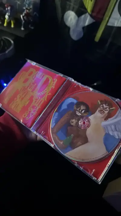CD de Kanye west - miniatura 2