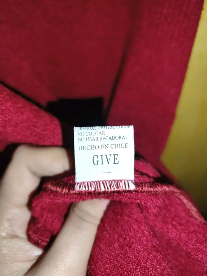 Vestido de lana rojo con cuello alto - 4