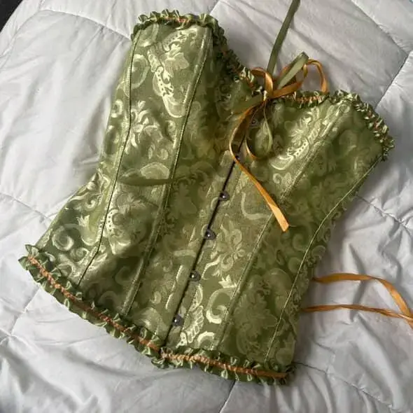 Corset verde con diseño floral elegante - 2