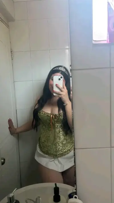 Corset verde con diseño floral elegante - miniatura 3