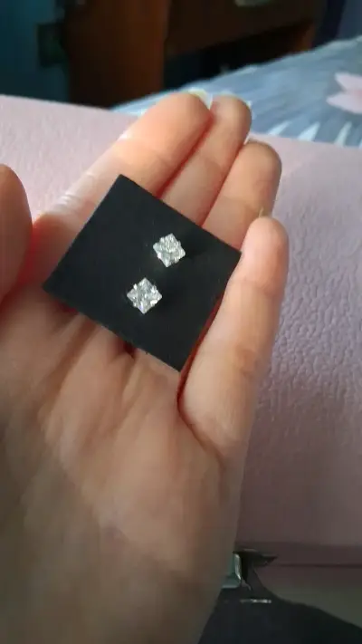 Aros de plata con cristales cuadrados - miniatura 1