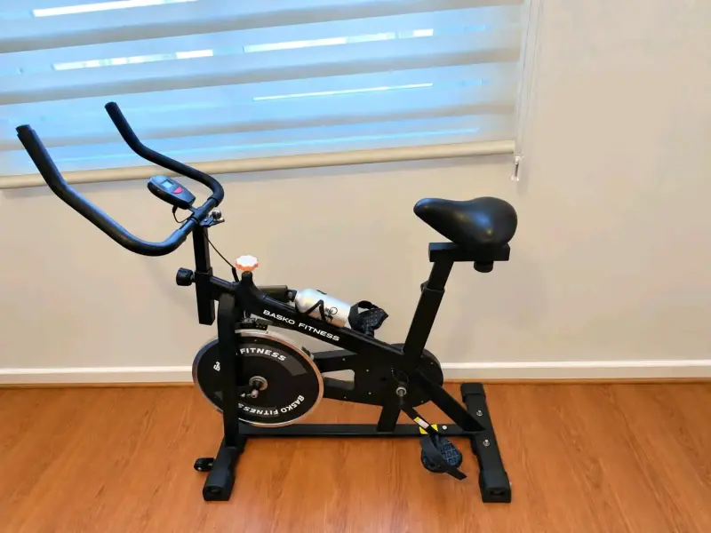 Bicicleta estática Basko Fitness negra - 1