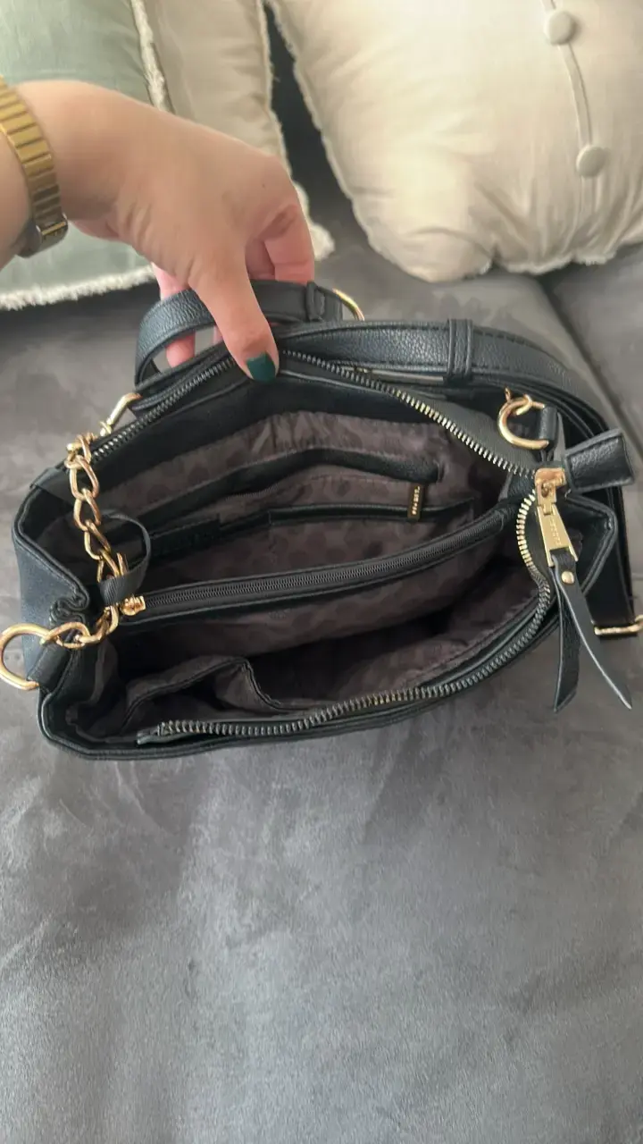 Cartera negra de cuero con diseño bordado - 2