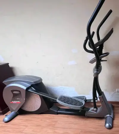 Elíptica BH Khronos Generator de alto rendimiento - miniatura 3