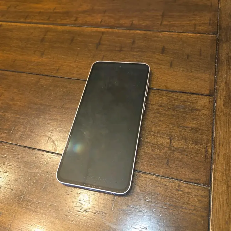 Smartphone Samsung a55 con triple cámara trasera - 4