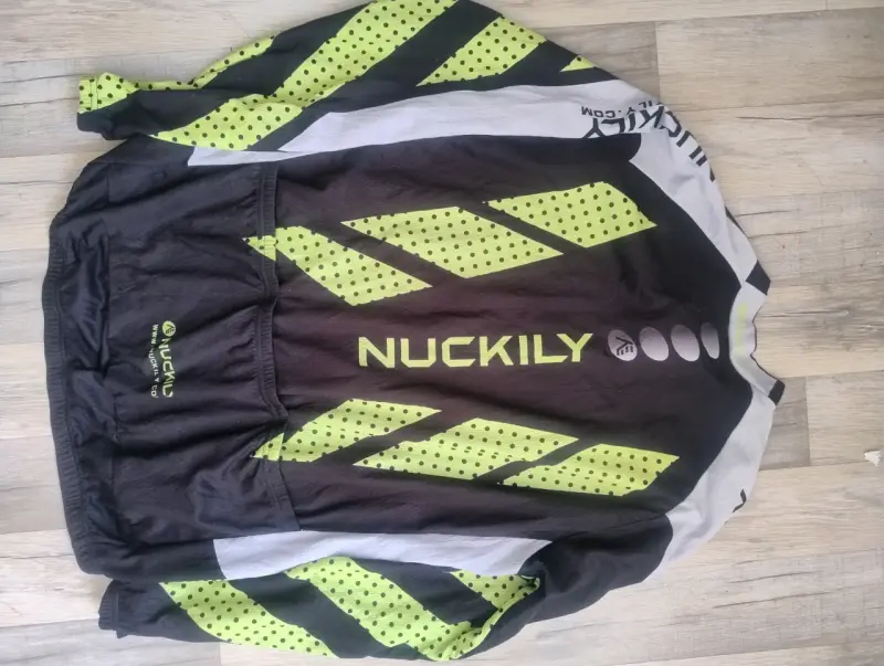 Chaqueta de ciclismo Nuckily XL negra y amarilla - 2