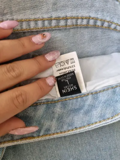 Jeans rasgados de mezclilla para mujer Shein - miniatura 1