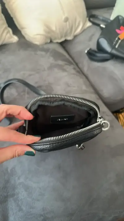 Bolso bandolera negro de cuero sintético - miniatura 2