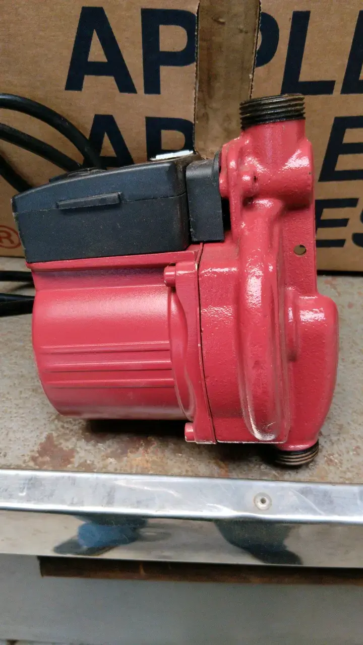 Bomba de agua Grundfos UPA 25-120 180 - 1