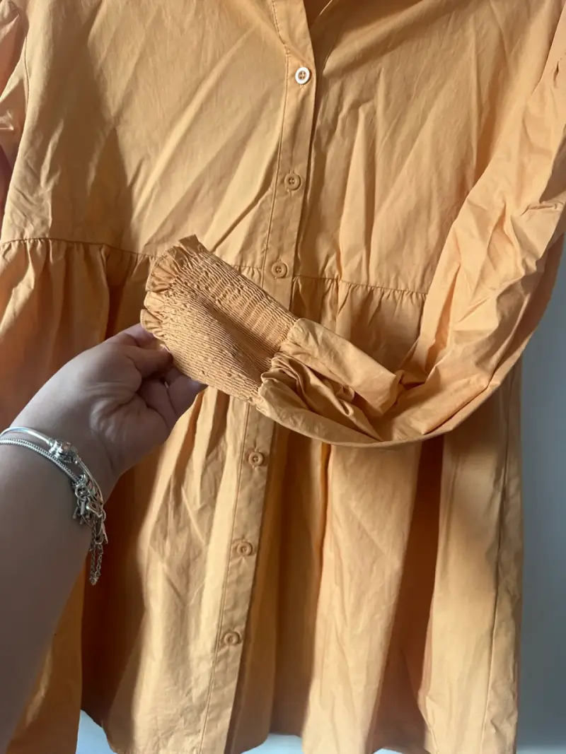 Blusa larga mostaza con mangas abullonadas - 2