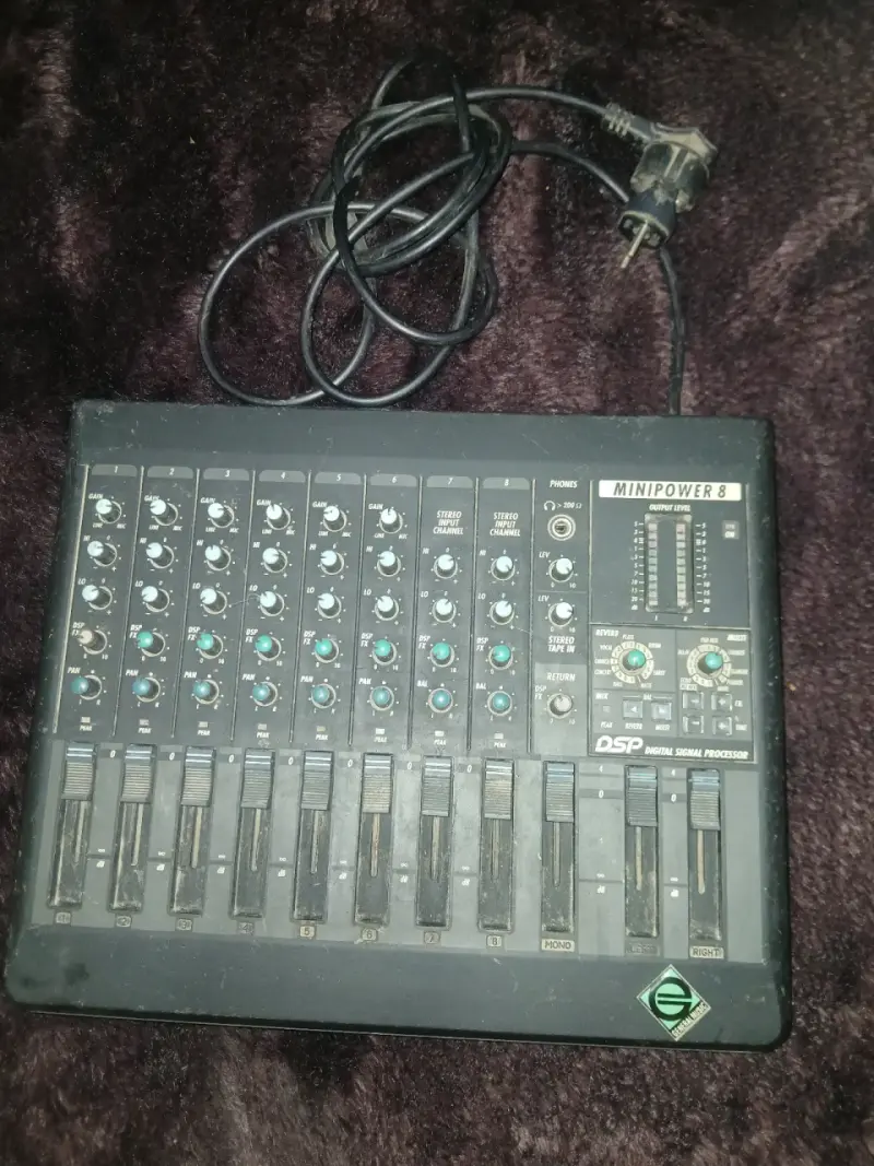 Mezclador de Audio OSP Minipower 8 - 1