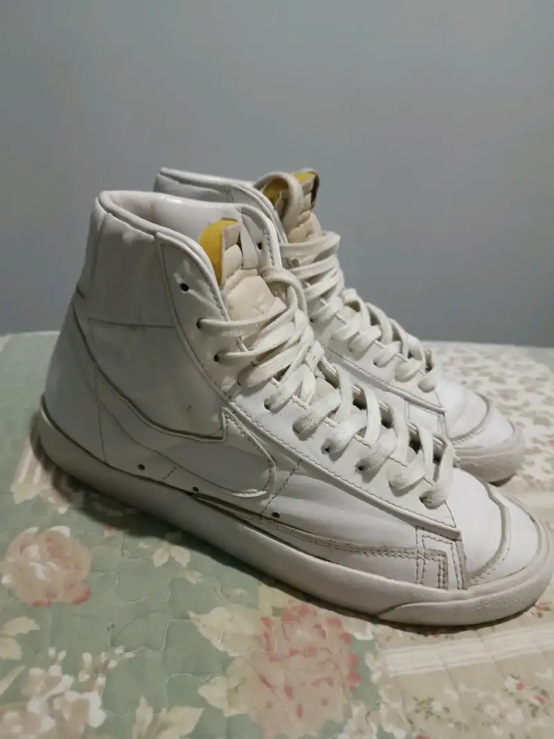 Zapatillas blancas de caña alta para hombre - 1