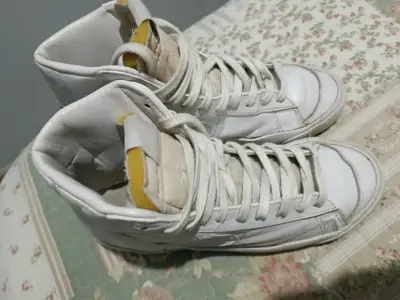 Zapatillas blancas de caña alta para hombre - miniatura 3