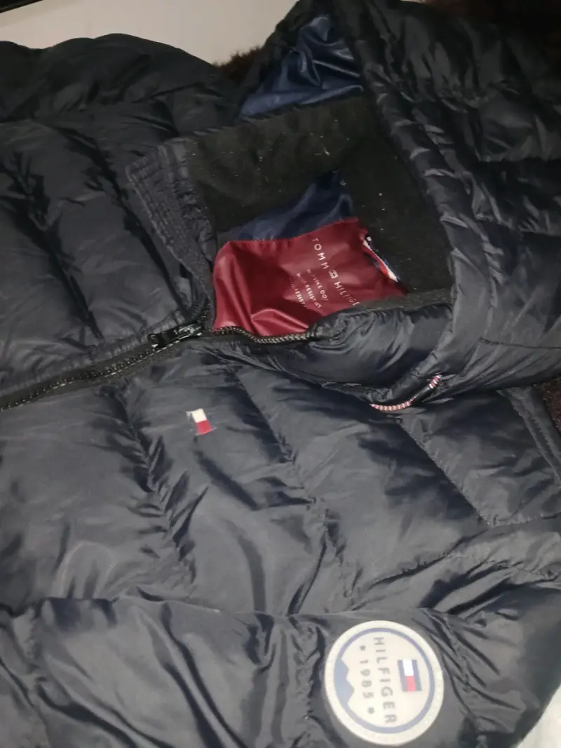 Chaqueta negra Tommy Hilfiger - 2