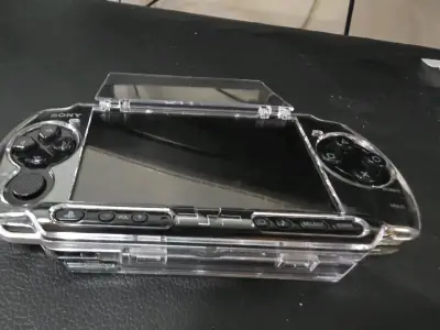 Consola PSP excelente estado + 3 juegos Metal Gear - miniatura 2
