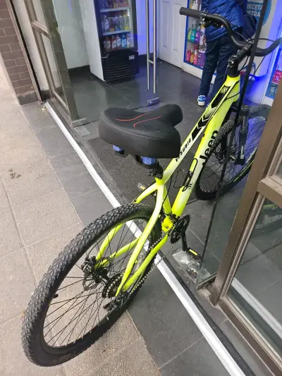 Bicicleta Jeep Amarilla de Montaña - miniatura 3