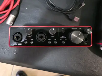 Kit de grabación Focusrite Scarlett Studio MK3 - miniatura 5