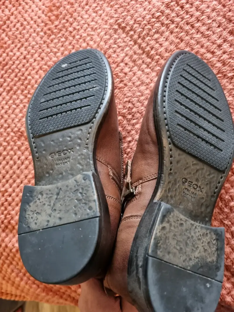 Botines de cuero marrón para mujer Geox - 4