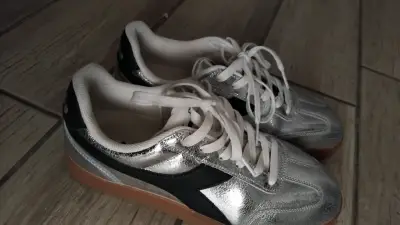 Zapatillas Diadora Plateadas talla 38 - miniatura 3
