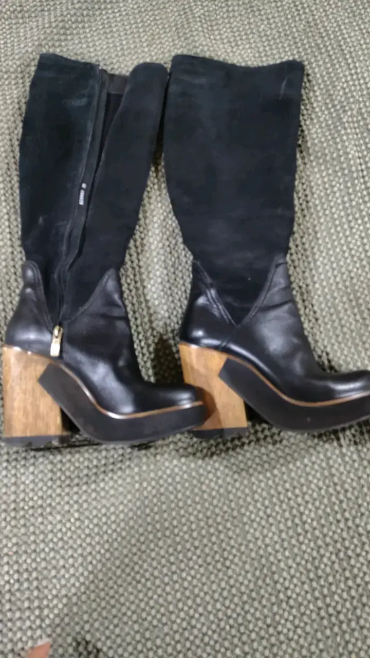Botas de cuero negras con tacón de madera - 3