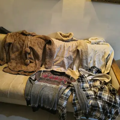 Chaqueta impermeable negra para lluvia - miniatura 2