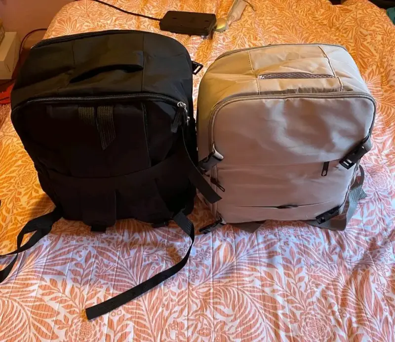 Mochilas de Viaje Negra y Beige - 2