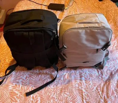 Mochilas de Viaje Negra y Beige - miniatura 2