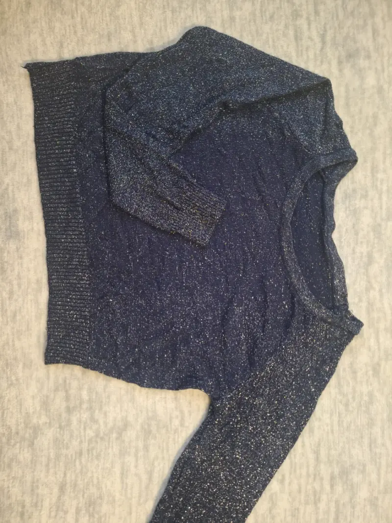 Suéter de mujer azul con brillo - 1