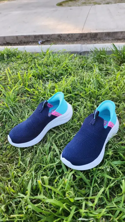 Zapatillas Skechers para niños azul y turquesa - miniatura 2