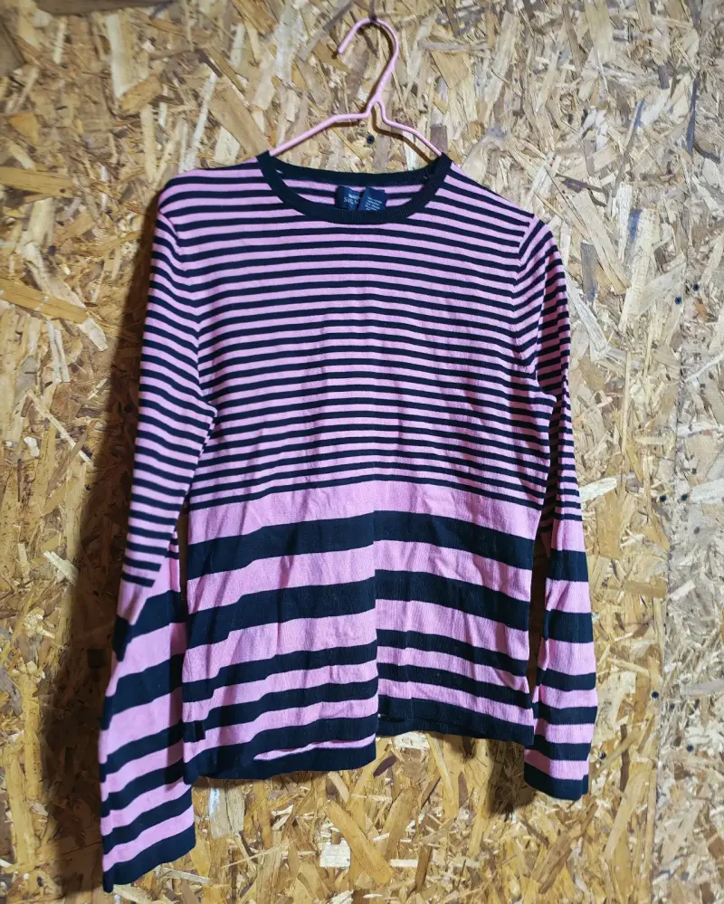 Lote de Suéteres de Mujer en Varios Colores - 1