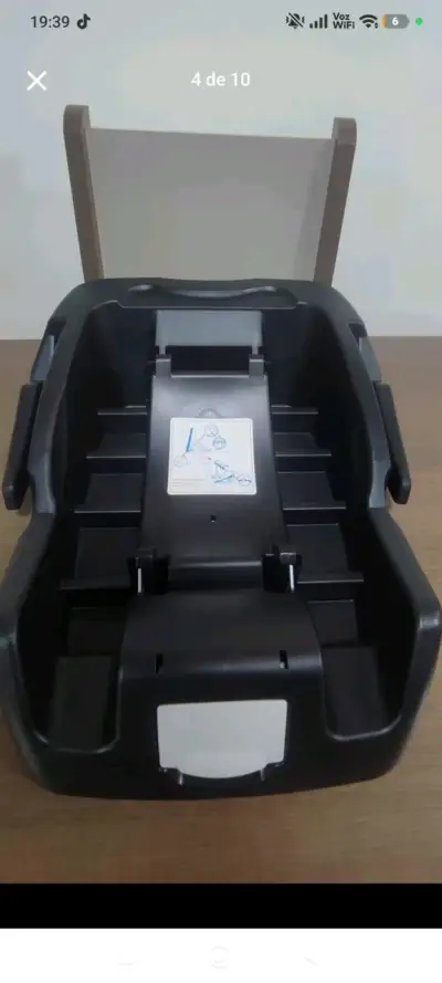 Silla de Auto para Bebé con Base Negra - miniatura 3