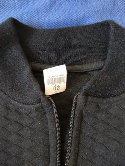 Chaqueta negra para niño - miniatura 3