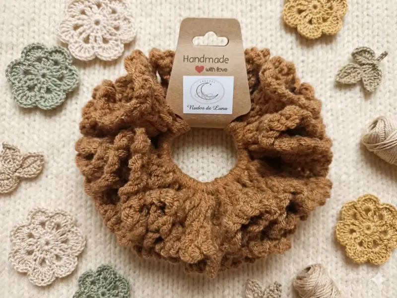Colección de Scrunchies Tejidos a Mano Nudos de Luna - 2