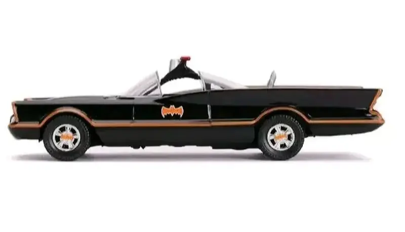 Batimóvil 1/32 de 13cm. con figura de Batman - 4
