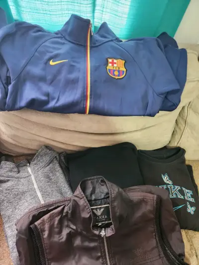 Lote de ropa deportiva para mujer y hombre - miniatura 4