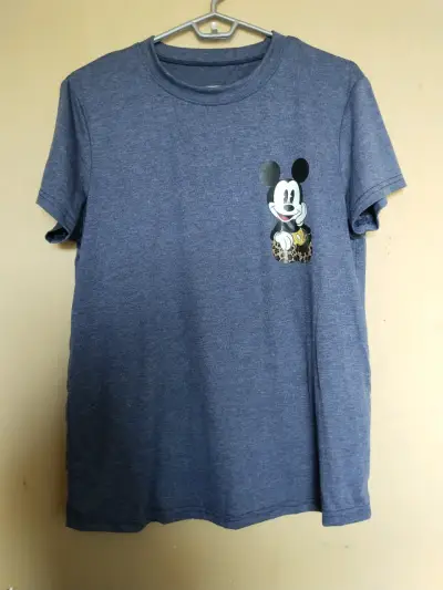 Polera azul con diseño de Mickey Mouse - miniatura 1