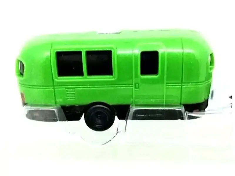 Modelo a escala Chevrolet El Camino con remolque verde - 5
