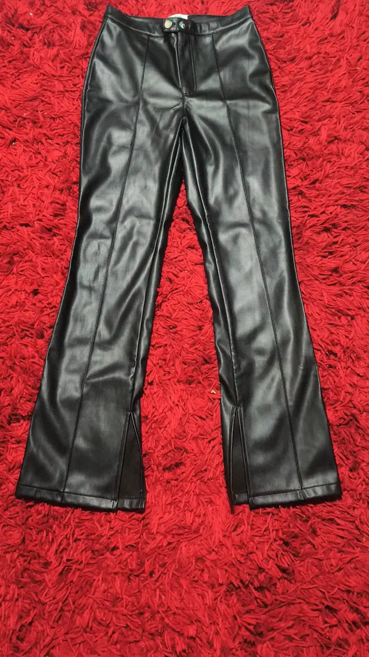 Pantalones de cuero sintético negro para mujer - 3