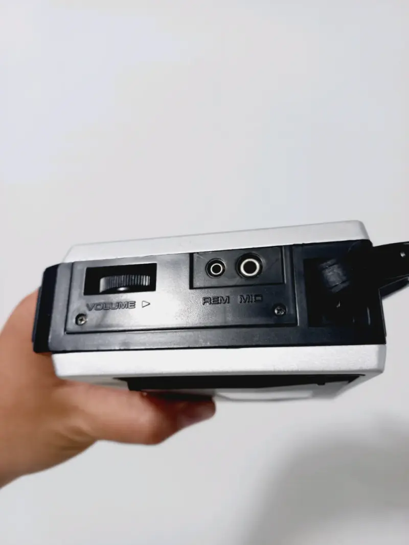 Sanyo M1000 Grabadora y Reproductora Vintage - 4