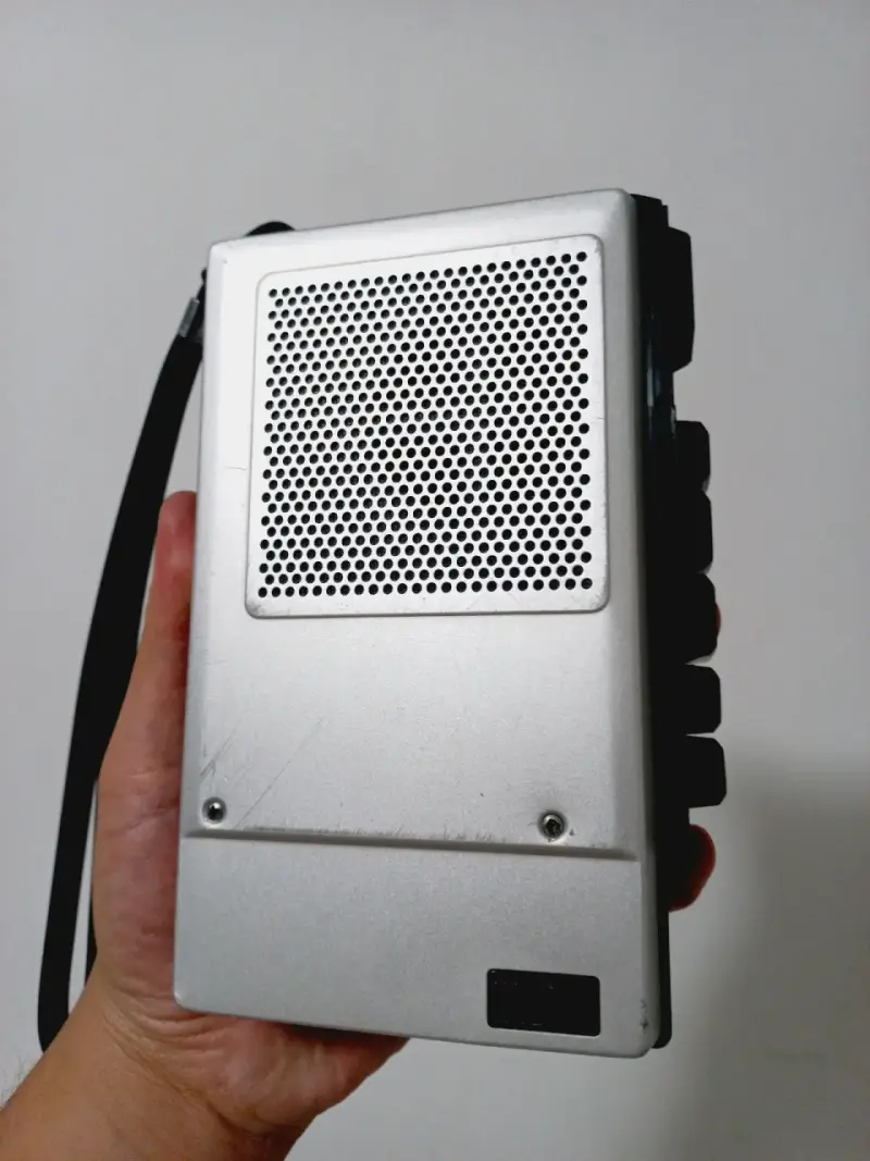 Sanyo M1000 Grabadora y Reproductora Vintage - 5