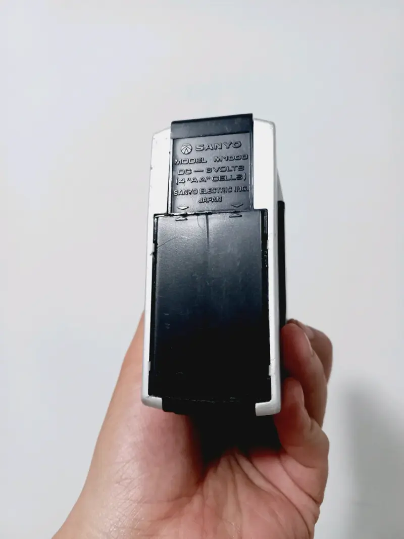 Sanyo M1000 Grabadora y Reproductora Vintage - 6