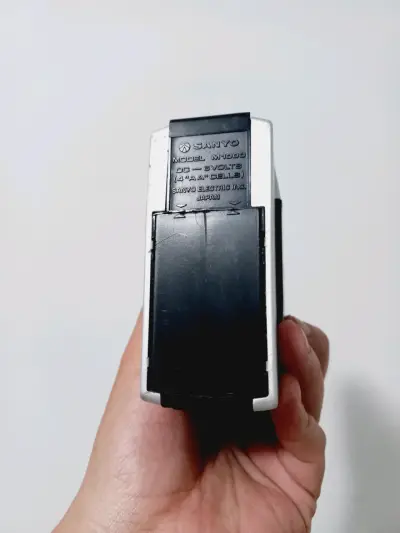 Sanyo M1000 Grabadora y Reproductora Vintage - miniatura 6