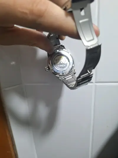 Reloj automático Timex con correa de acero - miniatura 6